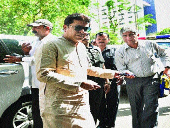 MNS activists working spontaneously on social media- Raj Thackeray | मनसेकडे सोशल मीडियावर उत्स्फूर्तपणे काम करणारे कार्यकर्ते- राज ठाकरे MNS activists working spontaneously on social media- Raj Thackeray | मनसेकडे सोशल मीडियावर उत्स्फूर्तपणे काम करणारे कार्यकर्ते- राज ठाकरे