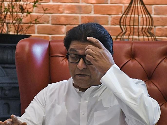 MNS president Raj Thackeray was fined Rs 500 by the court | मनसे अध्यक्ष राज ठाकरेंना न्यायालयाने ठोठावला ५०० रुपयांचा दंड MNS president Raj Thackeray was fined Rs 500 by the court | मनसे अध्यक्ष राज ठाकरेंना न्यायालयाने ठोठावला ५०० रुपयांचा दंड