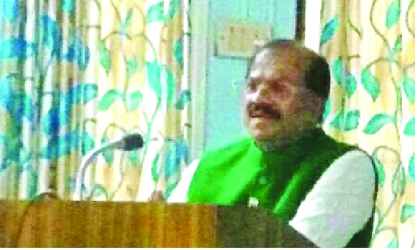 Vasantdad's contribution to rural development: Raja Mane | वसंतदादांचे ग्रामीण विकासात मोठे योगदान : राजा माने Vasantdad's contribution to rural development: Raja Mane | वसंतदादांचे ग्रामीण विकासात मोठे योगदान : राजा माने