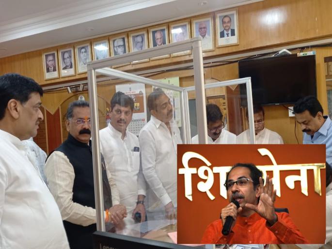Rajan Salvi, an aggressive Shiv Sena MLA from Konkan, is in the fray for the post of Assembly Speaker | शिवसेना विधानसभा अध्यक्षपदासाठी मैदानात, कोकणातील आक्रमक आमदार राजन साळवींना उमेदवारी Rajan Salvi, an aggressive Shiv Sena MLA from Konkan, is in the fray for the post of Assembly Speaker | शिवसेना विधानसभा अध्यक्षपदासाठी मैदानात, कोकणातील आक्रमक आमदार राजन साळवींना उमेदवारी