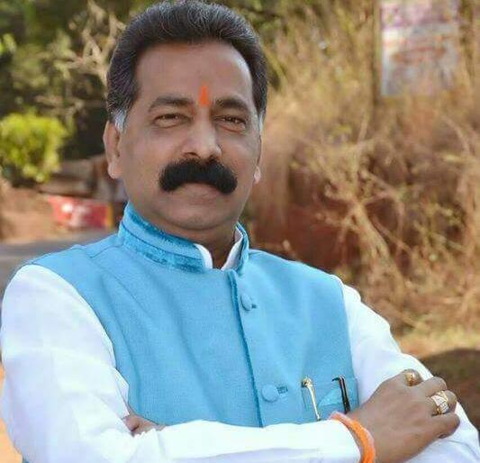 corona virus - Not dealing with police and health systems: Rajan Salvi | corona virus - दादागिरी मोडून काढायला प्रशासनासोबत रस्त्यावर उतरू, राजन साळवी यांचा सज्जड दम corona virus - Not dealing with police and health systems: Rajan Salvi | corona virus - दादागिरी मोडून काढायला प्रशासनासोबत रस्त्यावर उतरू, राजन साळवी यांचा सज्जड दम