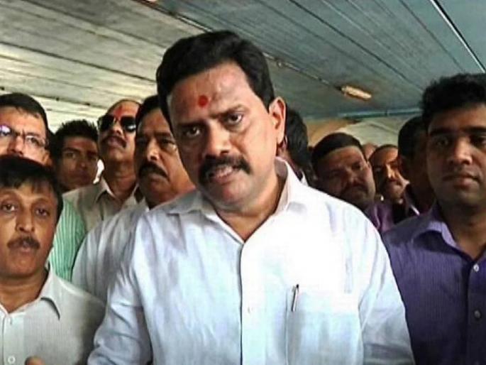 Shiv Sena always stands up from conflict time to teach traitors a lesson mp Rajan vichare to shiv sena workers thane | शिवसेना नेहमी संघर्षातून उभी राहते, आता गद्दारांना धडा शिकवण्याची वेळ : राजन विचारे 