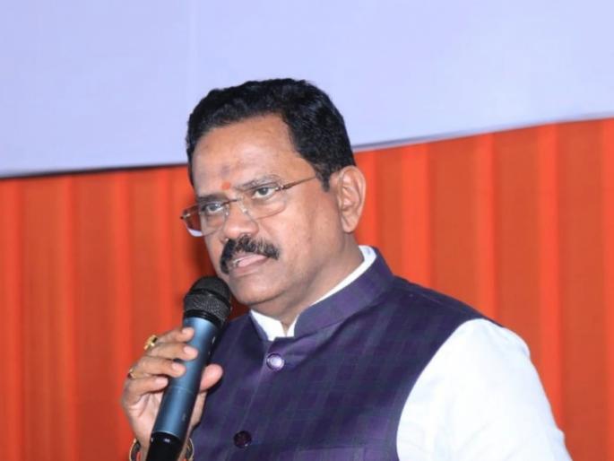 shivsena ubt Rajan Vichare takes candidature application | राजन विचारेंनी घेतला उमेदवारी अर्ज; पण महायुतीच्या गोटात शुकशुकाट, उमेदवार कोण? shivsena ubt Rajan Vichare takes candidature application | राजन विचारेंनी घेतला उमेदवारी अर्ज; पण महायुतीच्या गोटात शुकशुकाट, उमेदवार कोण?
