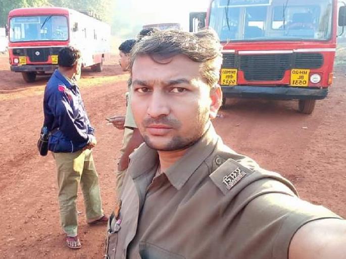 ST employee dies of heart attack in Rajapur suspension triggers tensions | राजापुरातील एसटी कर्मचाऱ्याचे ह्र्दयविकाराच्या झटक्याने निधन, निलंबनाची कारवाई झाल्याने होते तणावात ST employee dies of heart attack in Rajapur suspension triggers tensions | राजापुरातील एसटी कर्मचाऱ्याचे ह्र्दयविकाराच्या झटक्याने निधन, निलंबनाची कारवाई झाल्याने होते तणावात