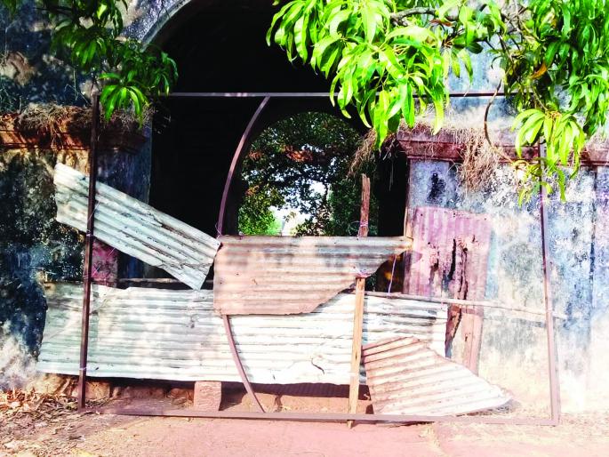 Ganga of Rajapur disappeared after 67 days, missed the opportunity to bathe in Ganga | राजापूरची गंगा ६७ दिवसांनी अंतर्धान, गंगास्नानाची संधी हुकली