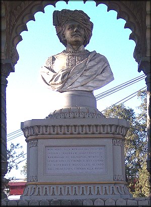 All possible help to make a statue of Chhatrapati Rajaram Maharaj: MP Sambhaji Raje | छत्रपती राजाराम महाराज यांचा पुतळा साकारण्यास सर्वतोपरी मदत : खासदार संभाजीराजे All possible help to make a statue of Chhatrapati Rajaram Maharaj: MP Sambhaji Raje | छत्रपती राजाराम महाराज यांचा पुतळा साकारण्यास सर्वतोपरी मदत : खासदार संभाजीराजे