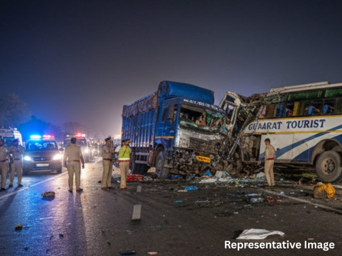 Accident: After visiting Vaishno Devi, they set off, but on the way...; 3 killed, 28 injured in horrific accident | Accident: वैष्णोदेवीचं दर्शन घेऊन पुढं निघाले, पण वाटेतच...; भीषण अपघातात ३ ठार, २८ जखमी Accident: After visiting Vaishno Devi, they set off, but on the way...; 3 killed, 28 injured in horrific accident | Accident: वैष्णोदेवीचं दर्शन घेऊन पुढं निघाले, पण वाटेतच...; भीषण अपघातात ३ ठार, २८ जखमी