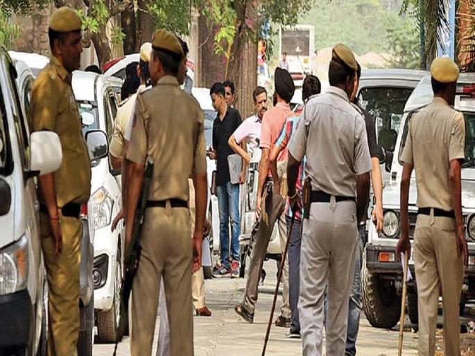 Policemen Clashed In Police Station: Two Head Constables Fight Over Attendance, One's Head Broken With A Hammer, Admitted In Critical Condition, Kota, Rajasthan | पोलीस कर्मचारी एकमेकांना भिडले, एकाने दुसऱ्याच्या डोक्यात घातला हातोडा; नेमकं कारण काय? Policemen Clashed In Police Station: Two Head Constables Fight Over Attendance, One's Head Broken With A Hammer, Admitted In Critical Condition, Kota, Rajasthan | पोलीस कर्मचारी एकमेकांना भिडले, एकाने दुसऱ्याच्या डोक्यात घातला हातोडा; नेमकं कारण काय?