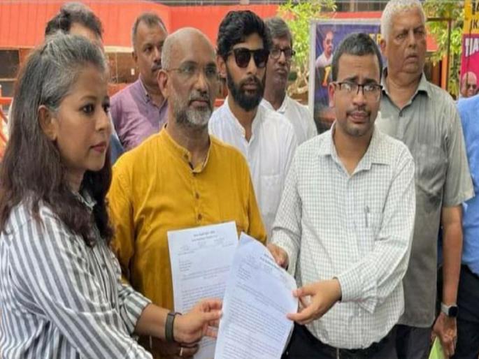Artists' 'Garhane' for Kala Akademi, demand release of white paper within a month | कला अकादमीसाठी कलाकारांचे 'गाऱ्हाणे', एक महिन्याच्या आत श्वेतपत्रिका जारी करण्याची मागणी Artists' 'Garhane' for Kala Akademi, demand release of white paper within a month | कला अकादमीसाठी कलाकारांचे 'गाऱ्हाणे', एक महिन्याच्या आत श्वेतपत्रिका जारी करण्याची मागणी
