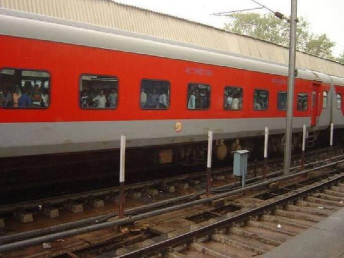 The third capital to run on Diwali, Mumbai and Delhi travel faster | दिवाळीच्या मुहूर्तावर धावणार तिसरी ‘राजधानी’, मुंबई-दिल्ली प्रवास आणखी जलद The third capital to run on Diwali, Mumbai and Delhi travel faster | दिवाळीच्या मुहूर्तावर धावणार तिसरी ‘राजधानी’, मुंबई-दिल्ली प्रवास आणखी जलद