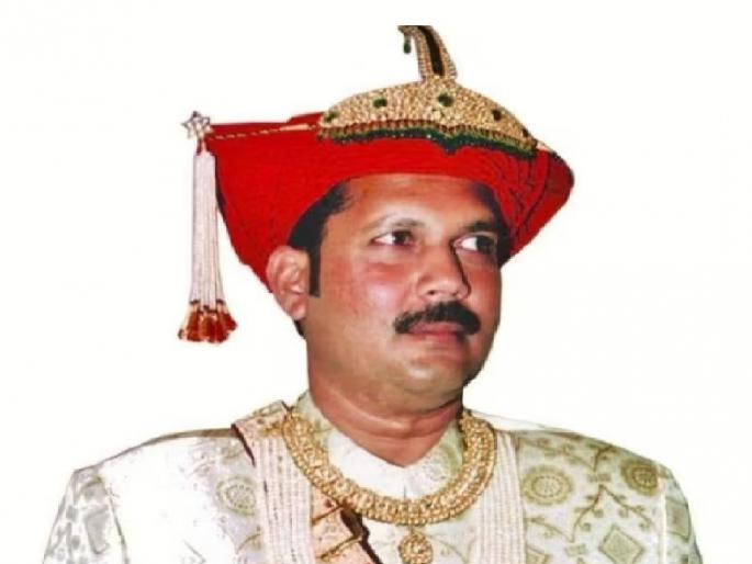 Exemption from land revenue for Udayanraj and his heirs, state government's decision | उदयनराजेंसह वारसांना सरंजाम जमीन महसुलात सूट, राज्य शासनाचा निर्णय  Exemption from land revenue for Udayanraj and his heirs, state government's decision | उदयनराजेंसह वारसांना सरंजाम जमीन महसुलात सूट, राज्य शासनाचा निर्णय