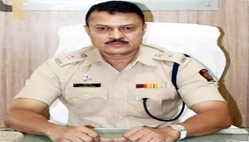 Rajendra Mane as Commissioner of Police, Solapur; Awaiting promotion of Sudhir Hiremath | सोलापूरच्या पोलीस आयुक्तपदी राजेंद्र माने; गृह विभागाचा आदेश निघाला Rajendra Mane as Commissioner of Police, Solapur; Awaiting promotion of Sudhir Hiremath | सोलापूरच्या पोलीस आयुक्तपदी राजेंद्र माने; गृह विभागाचा आदेश निघाला
