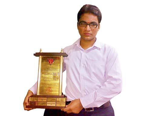 IAS Dr. Rajendra Bharud, his story of struggle and hope. | भिल्ल समाजातील प्रथम ‘कलेक्टर’ डॉ. राजेंद्र भारूड. त्यांच्या संघर्षाची आणि उमेदीची ही गोष्ट.