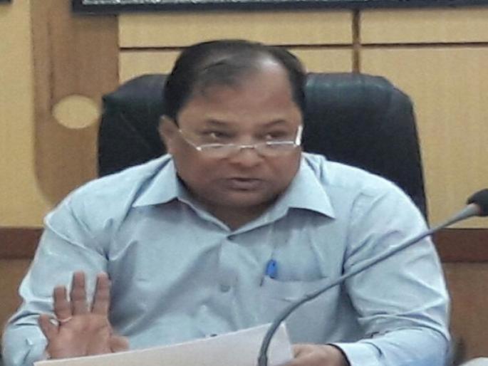 Additional commissioner in Pune beaten by oppositions party workers | पुण्यात नगरसेवकांची लायकी काढणाऱ्या अतिरिक्त आयुक्तांच्या कानशिलात भडकावली