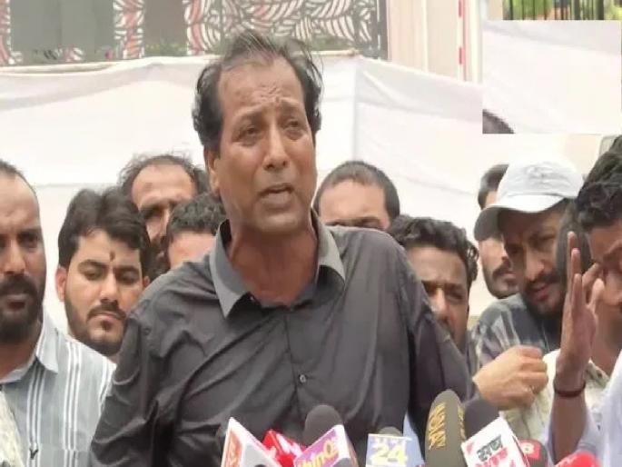 Rajasthan Assembly: Ex-minister Rajendra Gudha cried; Said - "50 people beat him up, took him out of the hall" | माजी मंत्री ढसाढसा रडले; म्हणाले- "50 जणांनी मारहाण केली, सभागृहाबाहेर काढले..." Rajasthan Assembly: Ex-minister Rajendra Gudha cried; Said - "50 people beat him up, took him out of the hall" | माजी मंत्री ढसाढसा रडले; म्हणाले- "50 जणांनी मारहाण केली, सभागृहाबाहेर काढले..."