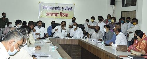 corona virus: do contact tracing and testing mission mode: Rajesh Tope | corona virus :कॉन्टक्ट ट्रेसिंग व टेस्टींग मिशन मोड करा : राजेश टोपे