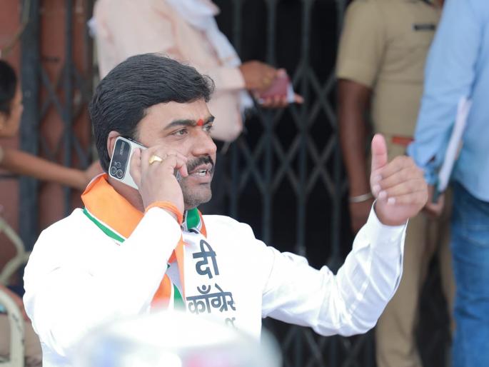 'Sacrifice' in Lok Sabha, Parbhani's Rajesh Vitekar MLA on Legislative Council from NCP! | लोकसभेतील ‘त्याग’, परभणीचे राजेश विटेकर राष्ट्रवादीकडून विधानपरिषदेवर आमदार! 'Sacrifice' in Lok Sabha, Parbhani's Rajesh Vitekar MLA on Legislative Council from NCP! | लोकसभेतील ‘त्याग’, परभणीचे राजेश विटेकर राष्ट्रवादीकडून विधानपरिषदेवर आमदार!