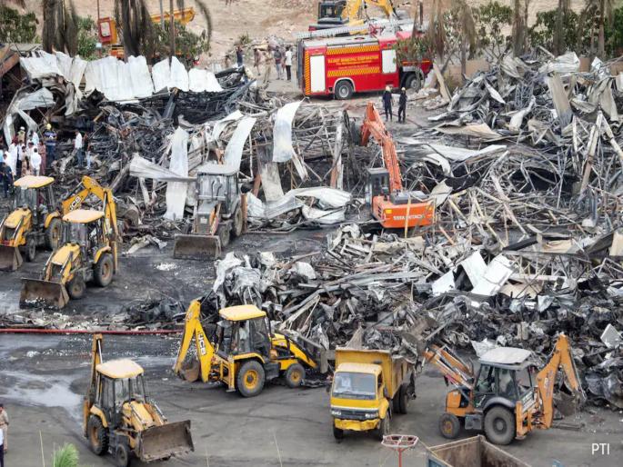 High Court scolds Gujarat government on Rajkot Game Zone fire incident | तुम्ही आंधळे आहात का? तुमच्यावर विश्वास नाही म्हणत कोर्टानं गुजरात सरकारला फटकारलं High Court scolds Gujarat government on Rajkot Game Zone fire incident | तुम्ही आंधळे आहात का? तुमच्यावर विश्वास नाही म्हणत कोर्टानं गुजरात सरकारला फटकारलं