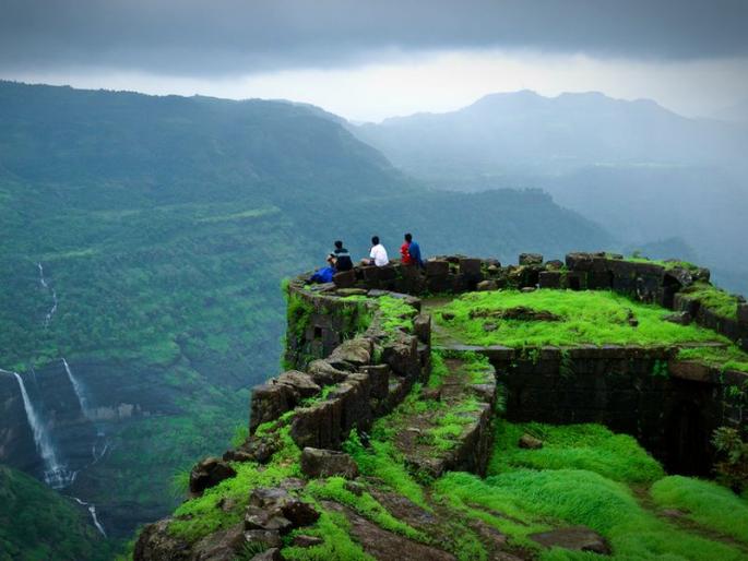 This is because Pune is way ahead of Mumbai | यामुळे आहे पुणे मुंबईपेक्षा वरचढ