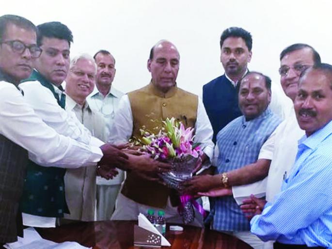 Stop the full of LED fishing - Central Home Minister's order | एलईडी मासेमारी पूर्ण थांबवा-- केंद्रीय गृहमंत्र्यांचे आदेश Stop the full of LED fishing - Central Home Minister's order | एलईडी मासेमारी पूर्ण थांबवा-- केंद्रीय गृहमंत्र्यांचे आदेश