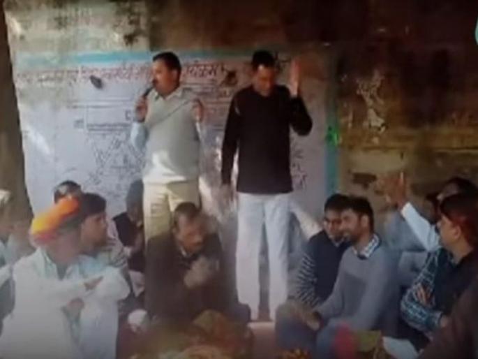 bjp candiadate jaswant singh yadav of alwar bypoll controversial comment on religion | हिंदू असाल तर आम्हाला मत द्या, मुसलमान असाल तर काँग्रेस उमेदवाराला द्या; भाजपा मंत्र्यांचं वादग्रस्त वक्तव्य bjp candiadate jaswant singh yadav of alwar bypoll controversial comment on religion | हिंदू असाल तर आम्हाला मत द्या, मुसलमान असाल तर काँग्रेस उमेदवाराला द्या; भाजपा मंत्र्यांचं वादग्रस्त वक्तव्य