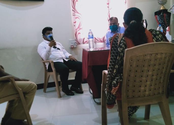 corona in kolhapur-No one is building a corona in Pethwadgaon: Raju Baba Aule | corona in kolhapur- पेठवडगावमध्ये कोणीही कोरोनाही बांधित नाही : राजूबाबा आवळे corona in kolhapur-No one is building a corona in Pethwadgaon: Raju Baba Aule | corona in kolhapur- पेठवडगावमध्ये कोणीही कोरोनाही बांधित नाही : राजूबाबा आवळे