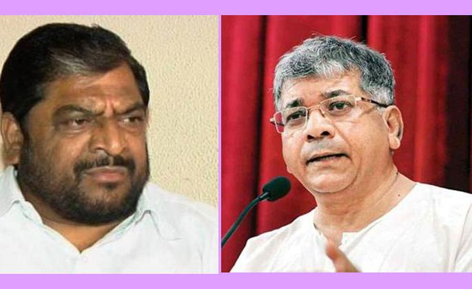 Raju Shetty - Prakash Ambedkar hand in hand | राजू शेट्टी - प्रकाश आंबेडकर यांची हातमिळवणी? Raju Shetty - Prakash Ambedkar hand in hand | राजू शेट्टी - प्रकाश आंबेडकर यांची हातमिळवणी?