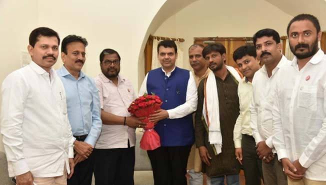 Milk Supply milk price hike is the achievement of Raju Shetty's movement | Milk Supply दूध दरवाढ हे राजू शेट्टींच्या आंदोलनाचेच यश