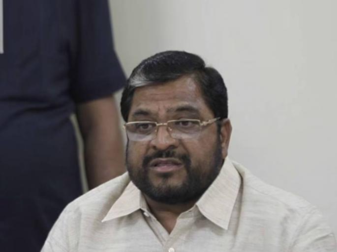 Inability of factories to pay previous installments, Chakkajam movement will happen - Raju Shetty | मागील हप्ता देण्यास कारखानदांची असमर्थता, चक्काजाम आंदोलन होणारच- राजू शेट्टी Inability of factories to pay previous installments, Chakkajam movement will happen - Raju Shetty | मागील हप्ता देण्यास कारखानदांची असमर्थता, चक्काजाम आंदोलन होणारच- राजू शेट्टी