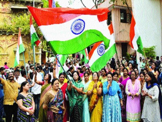 Carnival in the state after second surgical strike | दुसऱ्या सर्जिकल स्ट्राइकनंतर राज्यात आनंदोत्सव Carnival in the state after second surgical strike | दुसऱ्या सर्जिकल स्ट्राइकनंतर राज्यात आनंदोत्सव