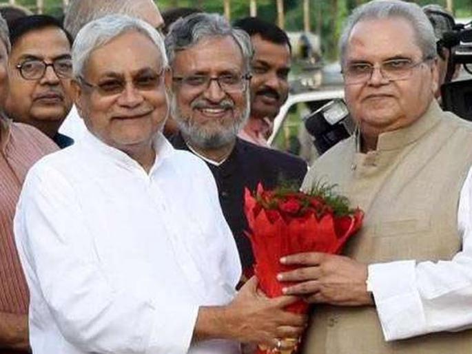 In the country the transfer of governor to the state, after 35 years appointed a political person for Jammu Kashmir | देशात राज्यपालांच्या बदल्या, 35 वर्षांनंतर जम्मू काश्मीरसाठी राजकीय व्यक्ती नियुक्त In the country the transfer of governor to the state, after 35 years appointed a political person for Jammu Kashmir | देशात राज्यपालांच्या बदल्या, 35 वर्षांनंतर जम्मू काश्मीरसाठी राजकीय व्यक्ती नियुक्त