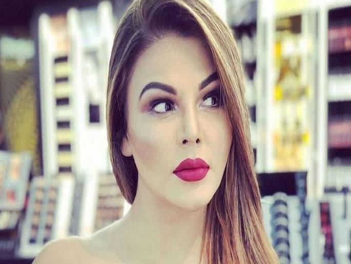 rakhi sawant share topless video on instagram | राखी सावंतने चक्क टॉपलेस होऊन शेअर केला व्हिडिओ, नेटिझन्सनी दिल्या अशा कमेंट्स rakhi sawant share topless video on instagram | राखी सावंतने चक्क टॉपलेस होऊन शेअर केला व्हिडिओ, नेटिझन्सनी दिल्या अशा कमेंट्स