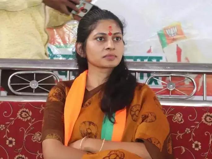 If I am being rejected because of Khadse last name...; Displeasure of BJP MP Raksha Khadse | खडसे आडनावामुळे मला डावललं जात असेल तर...; भाजपा खासदार रक्षा खडसेंची नाराजी If I am being rejected because of Khadse last name...; Displeasure of BJP MP Raksha Khadse | खडसे आडनावामुळे मला डावललं जात असेल तर...; भाजपा खासदार रक्षा खडसेंची नाराजी
