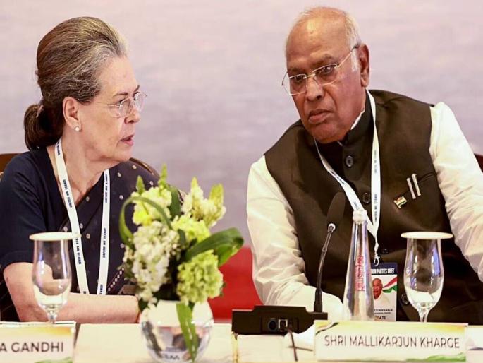 there is ruckus in congress over rejecting invitation to inaugurate ram temple see which leaders raised their voice and who is justifying decision | राम मंदिर उद्घाटन निमंत्रण सोनिया गांधींनी नाकारले, काँग्रेसमध्ये गोंधळ सुरू;' या' नेत्यांनी विरोध केला