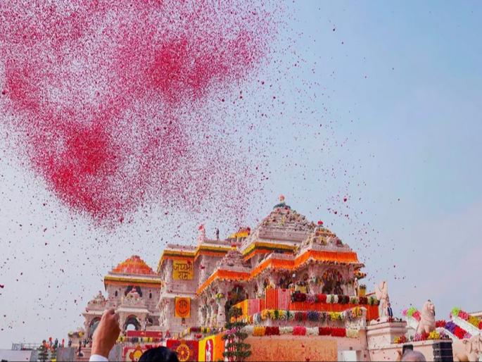 BJP office bearers left from Mumbai for preparations for Ramlalla Darshan in Ayodhya | अयोध्येतील रामलल्ला दर्शन पूर्वतयारीसाठी मुंबईतून भाजपा पदाधिकारी रवाना BJP office bearers left from Mumbai for preparations for Ramlalla Darshan in Ayodhya | अयोध्येतील रामलल्ला दर्शन पूर्वतयारीसाठी मुंबईतून भाजपा पदाधिकारी रवाना