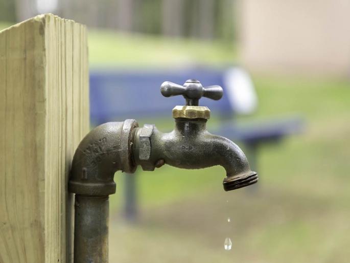 naigaon residents needs to additional water because of bdd chawl redevelopment demand due to sra in mumbai | नायगावच्या नागरिकांना अतिरिक्त पाण्याची गरज; बी.डी.डी. चाळीचा पुनर्विकास, ‘एसआरए’मुळे मागणी naigaon residents needs to additional water because of bdd chawl redevelopment demand due to sra in mumbai | नायगावच्या नागरिकांना अतिरिक्त पाण्याची गरज; बी.डी.डी. चाळीचा पुनर्विकास, ‘एसआरए’मुळे मागणी