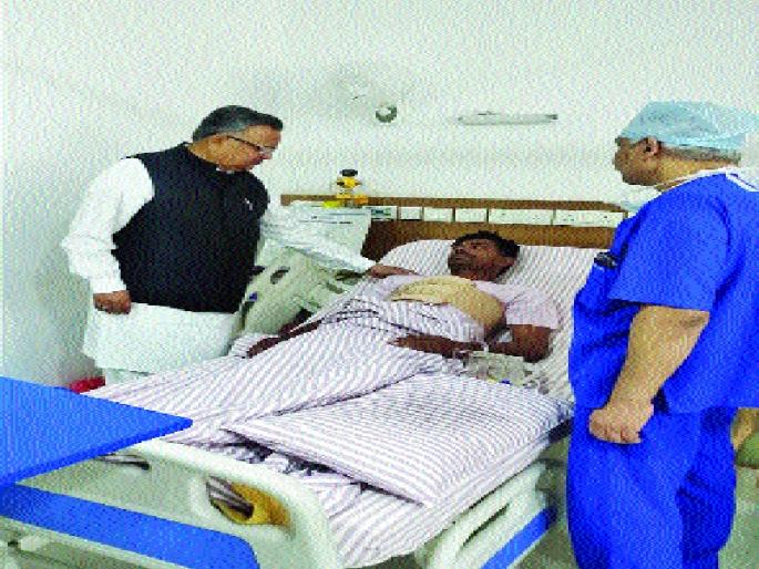 Nanded jaw fight against naxalites! | नांदेडच्या जवानाची नक्षल्यांशी झुंज ! Nanded jaw fight against naxalites! | नांदेडच्या जवानाची नक्षल्यांशी झुंज !