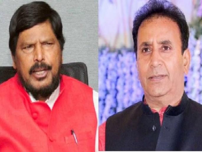 Ramdas Athawale wishes speedy recovery to COVID Positive Home Minister Anil Deshmukh | "अनिल देशमुखजी आप कोरोना से मत डरोना, मैने तो बोला है गो कोरोना..." आठवलेंकडून गृहमंत्र्यांना काळजीचा सल्ला Ramdas Athawale wishes speedy recovery to COVID Positive Home Minister Anil Deshmukh | "अनिल देशमुखजी आप कोरोना से मत डरोना, मैने तो बोला है गो कोरोना..." आठवलेंकडून गृहमंत्र्यांना काळजीचा सल्ला
