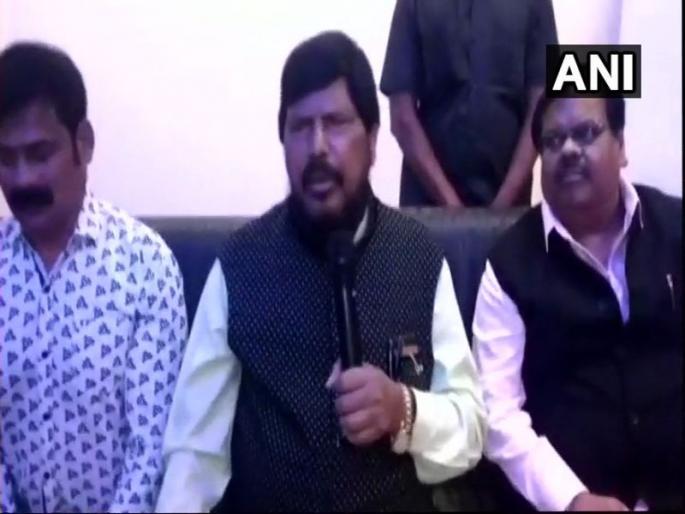 union minister ramdas athawale said rahul gandhi is no more a pappu now has become a pappa | पप्पूंनी आता लग्न करुन पप्पा बनावं, रामदास आठवलेंचा राहुल गांधींना सल्ला  union minister ramdas athawale said rahul gandhi is no more a pappu now has become a pappa | पप्पूंनी आता लग्न करुन पप्पा बनावं, रामदास आठवलेंचा राहुल गांधींना सल्ला