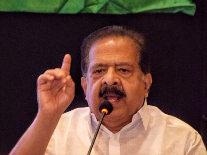 "Is Devendra Fadnavis the Chief Minister or the Election Commissioner? If you ask the Commission a question, why do you answer?", Ramesh Chennithala asked. | "देवेंद्र फडणवीस मुख्यमंत्री आहेत की निवडणूक आयुक्त? प्रश्न आयोगाला विचारले तर तुम्ही उत्तर का देता?", रमेश चेन्निथला यांचा सवाल "Is Devendra Fadnavis the Chief Minister or the Election Commissioner? If you ask the Commission a question, why do you answer?", Ramesh Chennithala asked. | "देवेंद्र फडणवीस मुख्यमंत्री आहेत की निवडणूक आयुक्त? प्रश्न आयोगाला विचारले तर तुम्ही उत्तर का देता?", रमेश चेन्निथला यांचा सवाल