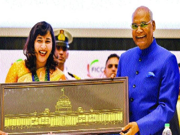 Honorable taxpayers burden them due to slackers, President's speech in FICCI program | प्रामाणिक करदात्यांवर कर्जबुडव्यांमुळे बोजा, फिक्कीच्या कार्यक्रमात राष्ट्रपतींचे बोल Honorable taxpayers burden them due to slackers, President's speech in FICCI program | प्रामाणिक करदात्यांवर कर्जबुडव्यांमुळे बोजा, फिक्कीच्या कार्यक्रमात राष्ट्रपतींचे बोल