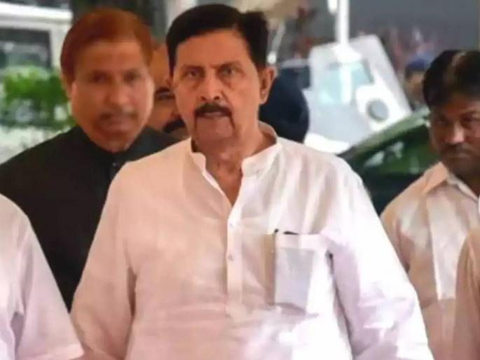 Meeting started between Ramraje Nimbalkar and Jayant Patil of Shekap at the residence of Mohite-Patils | मोठी बातमी! मोहिते- पाटलांच्या निवासस्थानी रामराजे निंबाळकर अन् शेकापचे जयंत पाटील यांच्यात बैठक सुरू Meeting started between Ramraje Nimbalkar and Jayant Patil of Shekap at the residence of Mohite-Patils | मोठी बातमी! मोहिते- पाटलांच्या निवासस्थानी रामराजे निंबाळकर अन् शेकापचे जयंत पाटील यांच्यात बैठक सुरू