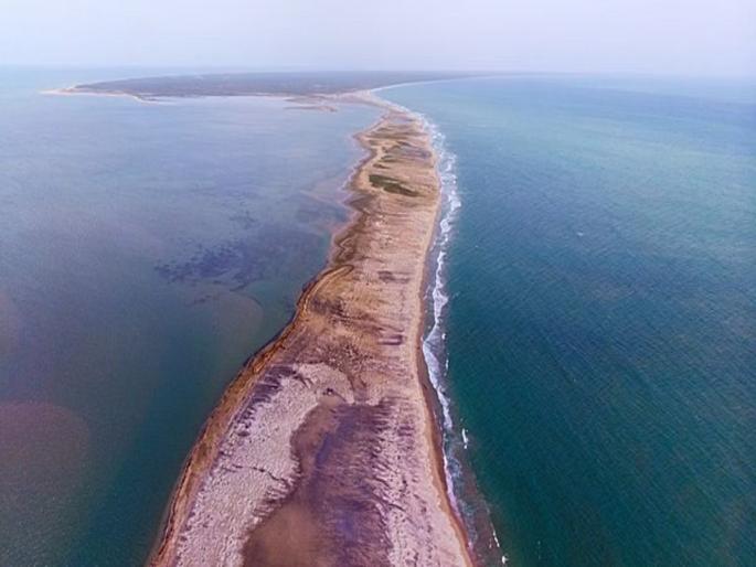 Build a wall on 'Ram Setu', declare it a national monument; Supreme Court rejected the petition | ‘रामसेतू'वर भिंत बांधा, राष्ट्रीय स्मारक घोषित करा; सुप्रीम कोर्टने फेटाळून लावली याचिका