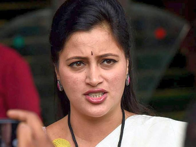 Navneet Rana allegations against the Commissioner of Police; Letter to Lok Sabha Speaker, Demand for Action | नवनीत राणा यांचे पोलीस आयुक्तांवर शरसंधान; लोकसभा अध्यक्षांना पत्र, कारवाईची मागणी