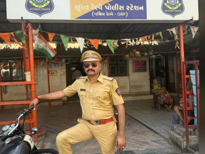 Financial compromise in investigation outside the state; Beed Cyber Police Sub-Inspector Ranjit Kasle suspended | तपासात आर्थिक तडजोड भोवली; बीड सायबरचे पोलिस उपनिरीक्षक रणजीत कासले निलंबित Financial compromise in investigation outside the state; Beed Cyber Police Sub-Inspector Ranjit Kasle suspended | तपासात आर्थिक तडजोड भोवली; बीड सायबरचे पोलिस उपनिरीक्षक रणजीत कासले निलंबित
