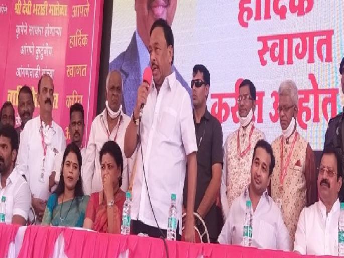 Union Minister Narayan Rane paid obeisance to Shri Bharadi Devi at Anganewadi | देवी भराडी, आमच्याशी सूडबुद्धीने वागणाऱ्यांना दीर्घायुष्य दे !, केंद्रीय मंत्री नारायण राणेंचं आंगणेवाडीत साकडं Union Minister Narayan Rane paid obeisance to Shri Bharadi Devi at Anganewadi | देवी भराडी, आमच्याशी सूडबुद्धीने वागणाऱ्यांना दीर्घायुष्य दे !, केंद्रीय मंत्री नारायण राणेंचं आंगणेवाडीत साकडं