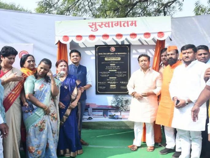 Sangli approval will be given to fish markets in Kupwad and Miraj; Fisheries and Ports Minister Nitesh Rane assured | सांगलीप्रमाणे कुपवाड, मिरजेत ‘फिश’ मार्केटला मंजुरी देणार; मत्स्यव्यवसाय, बंदरे मंत्री नितेश राणे यांनी दिली ग्वाही