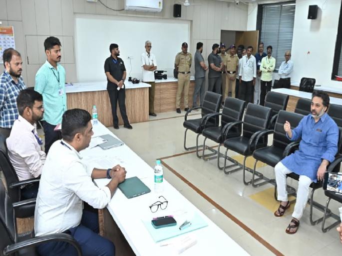 Why hasn't an FIR been filed yet regarding the money found in the house of a BJP office bearer says Nilesh Rane | Sindhudurg: ‘त्या’ भाजप पदाधिकाऱ्यावर गुन्हा का नाही, नीलेश राणे यांचा सवाल