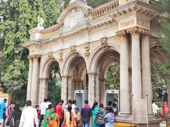 Zebras, giraffes, jaguars, chimpanzees all set for Queen's Garden! Process underway for 'Exotic Zone'; 17 exhibits, facilities to be created | राणीच्या बागेत झेब्रा, जिराफ, जॅग्वार, चिंपांझीसाठी लगबग..! ‘एक्झॉटिक झोन’साठी प्रक्रिया सुरू; १७ प्रदर्शिनी, सुविधा निर्माण करणार Zebras, giraffes, jaguars, chimpanzees all set for Queen's Garden! Process underway for 'Exotic Zone'; 17 exhibits, facilities to be created | राणीच्या बागेत झेब्रा, जिराफ, जॅग्वार, चिंपांझीसाठी लगबग..! ‘एक्झॉटिक झोन’साठी प्रक्रिया सुरू; १७ प्रदर्शिनी, सुविधा निर्माण करणार