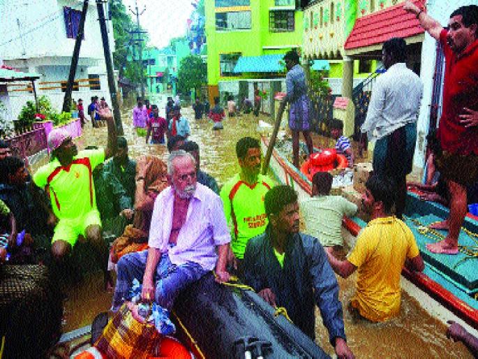 'Okhi' kalkadabadala south 16 victims; 200 fishermen, 250 boat missing | ‘ओखी’ चक्रिवादळाचे दक्षिणेत १६ बळी; २00 मच्छीमार, २५० बोटी बेपत्ता 'Okhi' kalkadabadala south 16 victims; 200 fishermen, 250 boat missing | ‘ओखी’ चक्रिवादळाचे दक्षिणेत १६ बळी; २00 मच्छीमार, २५० बोटी बेपत्ता